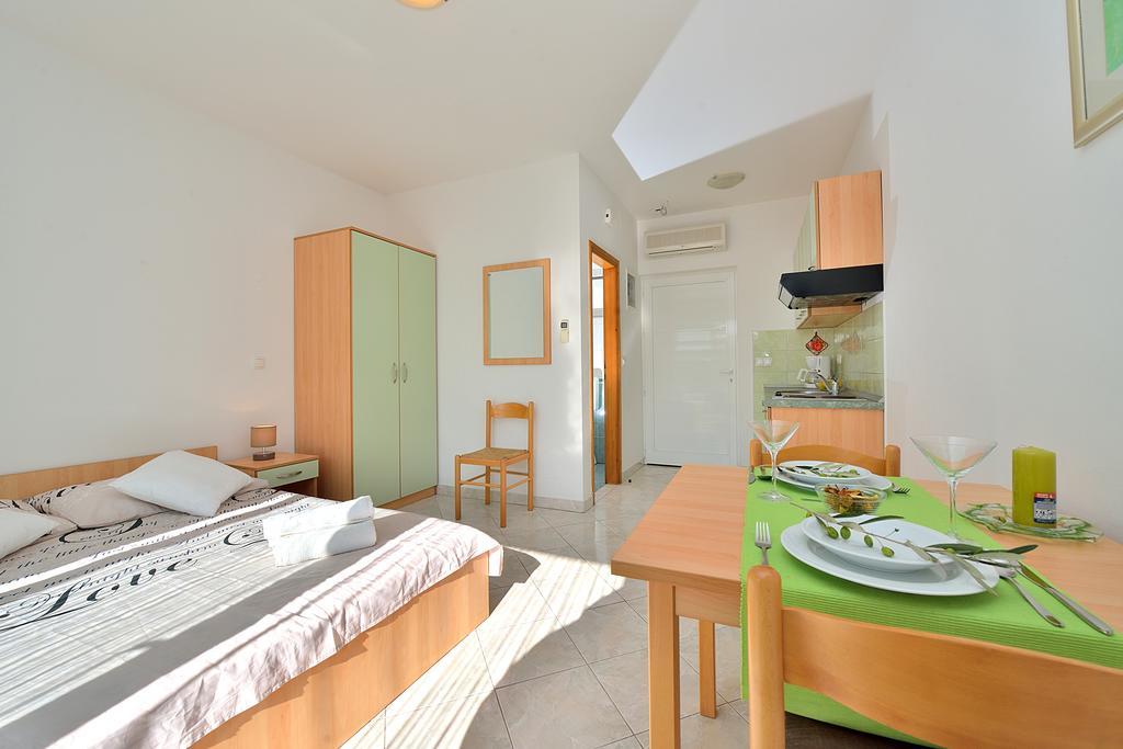 Sara Apartments ペトルチャネ 部屋 写真