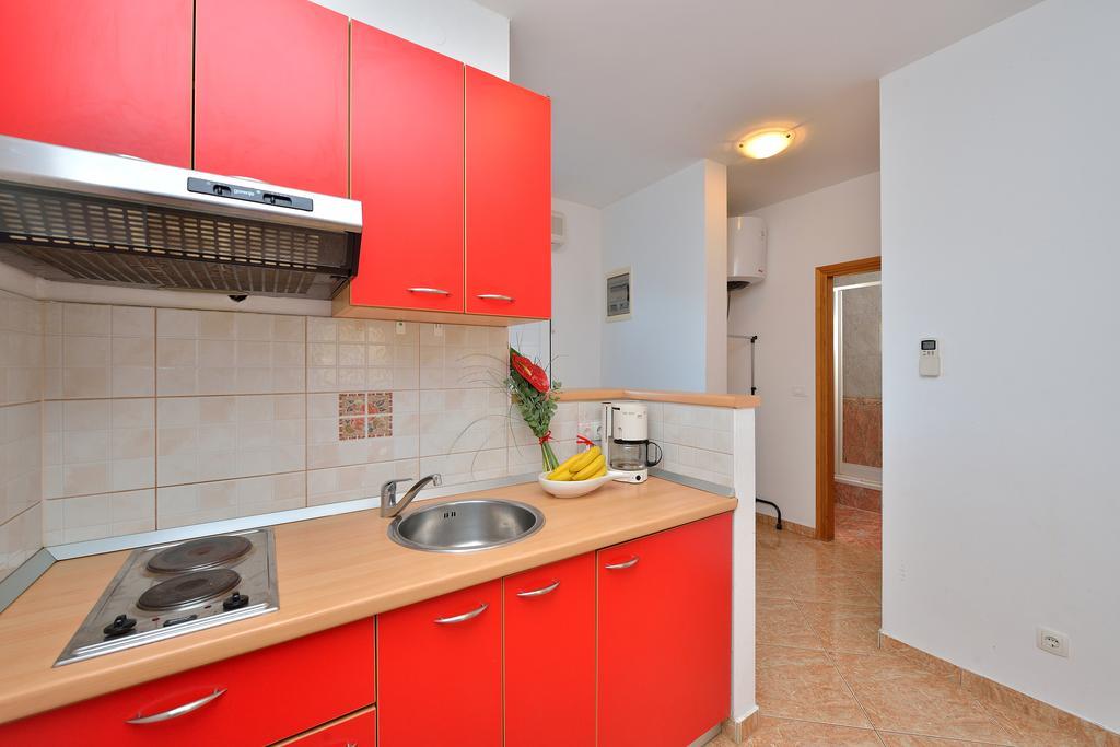 Sara Apartments ペトルチャネ 部屋 写真
