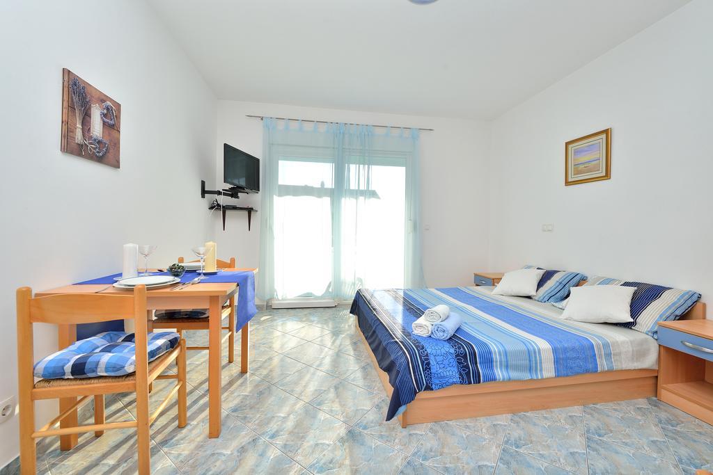 Sara Apartments ペトルチャネ 部屋 写真