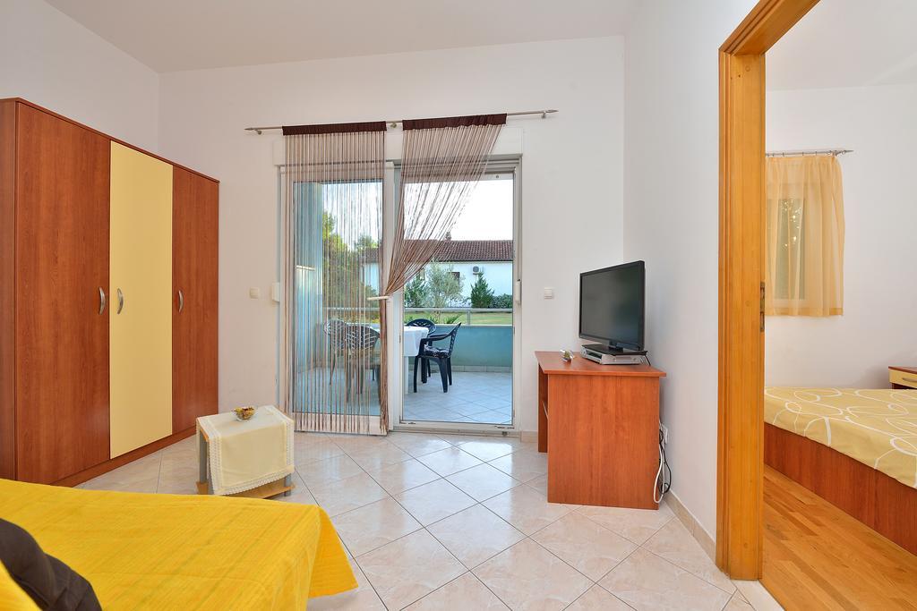 Sara Apartments ペトルチャネ 部屋 写真